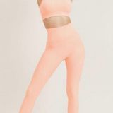 Boutique Peach Seamless Active Wear Matching Set Photo 0