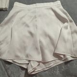 DO+BE Boutique shorts Photo 0