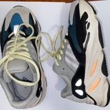 Yeezy 700 Boost Wave Runner Photo 0