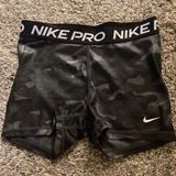 Nike Pro Photo 0