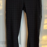 Alo Yoga Alo black and grey houndstooth Photo 0