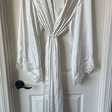 Meshki  robe Photo 0