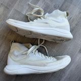 Lululemon Women’s Sz 8 ChargeFeel Mid Ankle Work Out Sneakers in White Photo 0