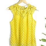 Laundry by Shelli Segal sunny yellow lace sleeveless top button back size small Photo 0