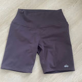 Alo Yoga Biker Shorts Photo 0