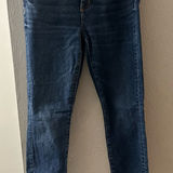 Loft  Modern Skinny Crop - size 27/4 Photo 0