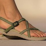 Keen Women's La Paz Green Strappy Toe Strap Sandals size US 7 Photo 0