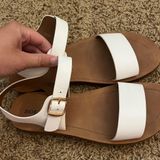 White Sandals Size 8.5 Photo 0