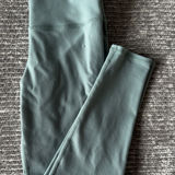 Alo Yoga Airbrush Sage Green Leggings – Medium Photo 0