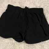 ASICS Shorts Photo 0