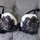 Victoria's Secret Bra 32D Photo 0