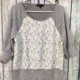 Adrienne Vittadini Gray & White Sweater 3/4 Sleeves Size Large 💕 Photo 0