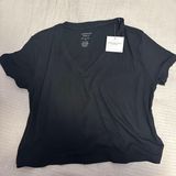 American Eagle Black T shirt V Neck Photo 0