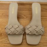 Dream Paris Dream Pairs Women’s Beige  Low Kitten Heel Sandals Square Toe Size 9 NWOB Photo 0