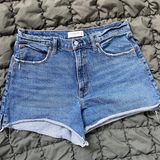 Abercrombie & Fitch The 4” Mom Short High Rise Photo 0