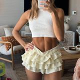 LIONESS Shorts Photo 0