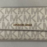 Michael Kors Wallet Photo 0