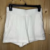 Alo Yoga muse shorts Photo 0