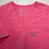 FIGS Scrubs Top Catarina XS Neon Pink Photo 0