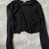 Garage Crop Cardigain Photo 0