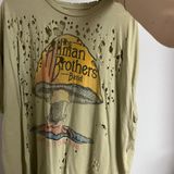 Buckle distressed tee Photo 0