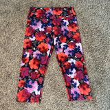 Marshalls 🌺  floral cropped athletic leggings Photo 0