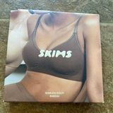 SKIMS Seamless Sculpt Bandeau Bronze Size Small Photo 0