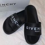Givenchy  Photo 0