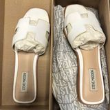 Steve Madden  Hadyn White Leather Sandals. Photo 0