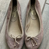 Chic Taupe Suede Ballet Flats Tan Size 5 Photo 0