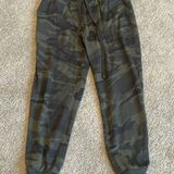 Splendid size Medium camo joggers Photo 0