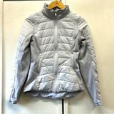Lululemon puffer jacket size 4 light grey Photo 0