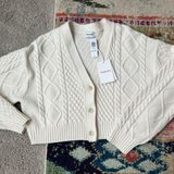 Aritzia Sweater Photo 0