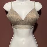 PINK - Victoria's Secret Victoria Secret Wireless Grey Bra Size 36B Photo 0