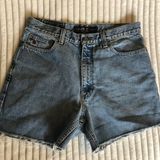 IZOD vintage jean shorts Photo 0