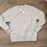 Nike grey platinum Crewneck sweatshirt Photo 0
