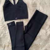 Set Active Onyx Leggings And Matching Bra Photo 0