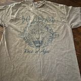 Tilly's graphic tee Photo 0