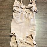 SKIMS Sculpting Shapewear Bodysuit S/M With Snaps Photo 0