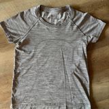 Lululemon Swiftly Tech Short Sleeve Race Length Photo 0