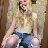 SheIn Cropped Sweater Vest Photo 0