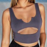 underboob cut top