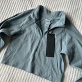 White Fox Boutique White fox active cropped long sleeve sweater Photo 0