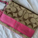 Coach Wristlet Photo 0