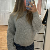 Boutique Cable knit sleeve sweater Photo 0