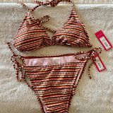 Bikini Size L Photo 0