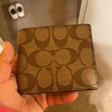 Coach Wallet Photo 0