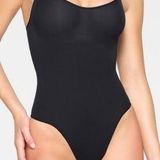 SKIMS Everyday Sculpt Thong Bodysuit Black Onyx M Photo 0