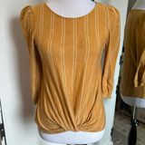 W5 Small Yellow Blouse Photo 0