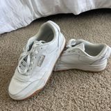 Reebok White Shoes Photo 0